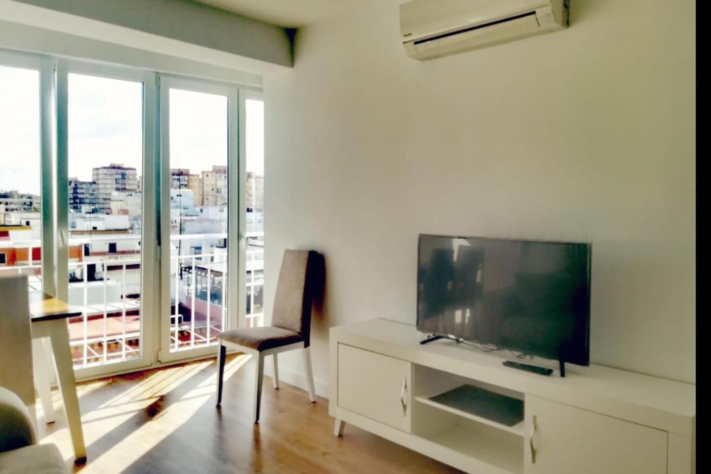 La Luz De Triana Apartamento 3 Dormitorios Sevilla Bagian luar foto